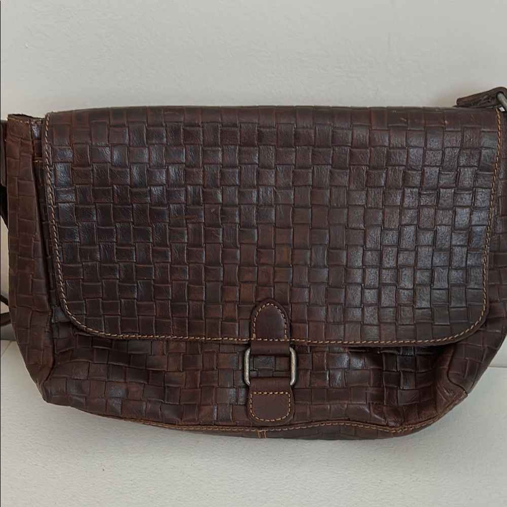 Women leather shoulder bag